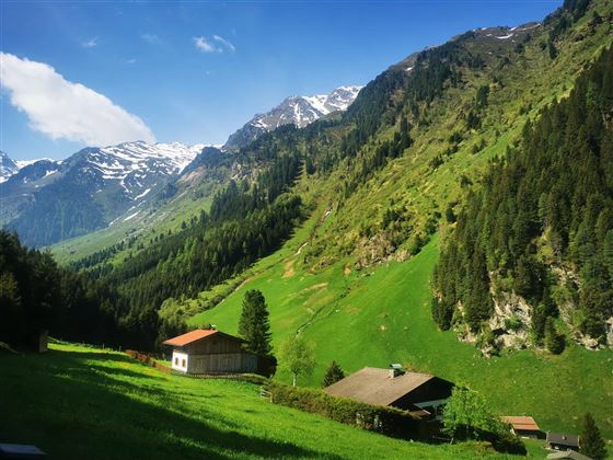 Blick in das Voldertal beim "Dörfl"